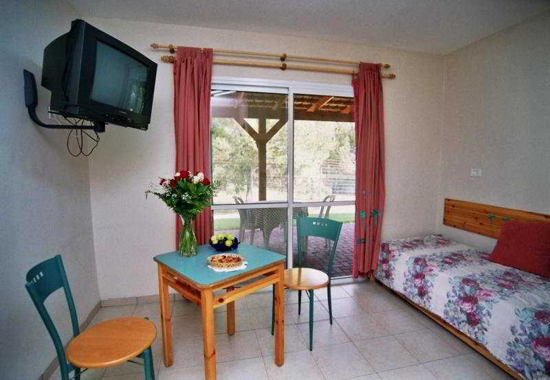 Shaar Hagolan Kibbutz Country Lodging Kültér fotó