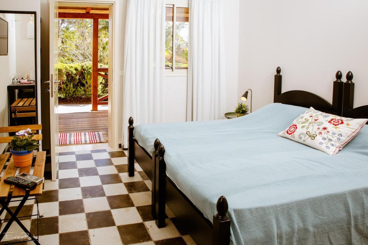 Shaar Hagolan Kibbutz Country Lodging Kültér fotó